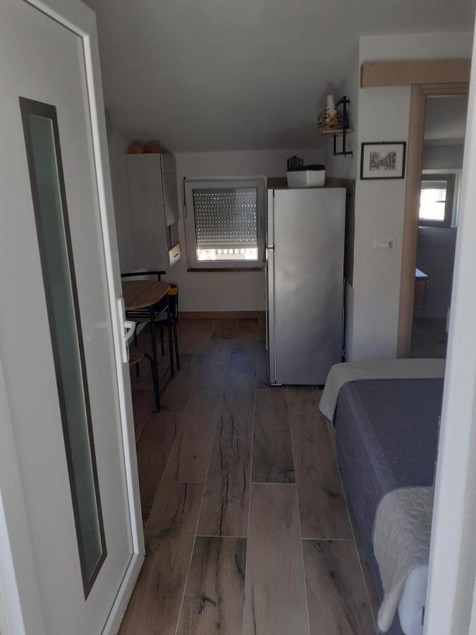Pavel, Studio Apartman Privlaka  Dış mekan fotoğraf